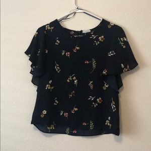 a blouse that can be worn for any occasion